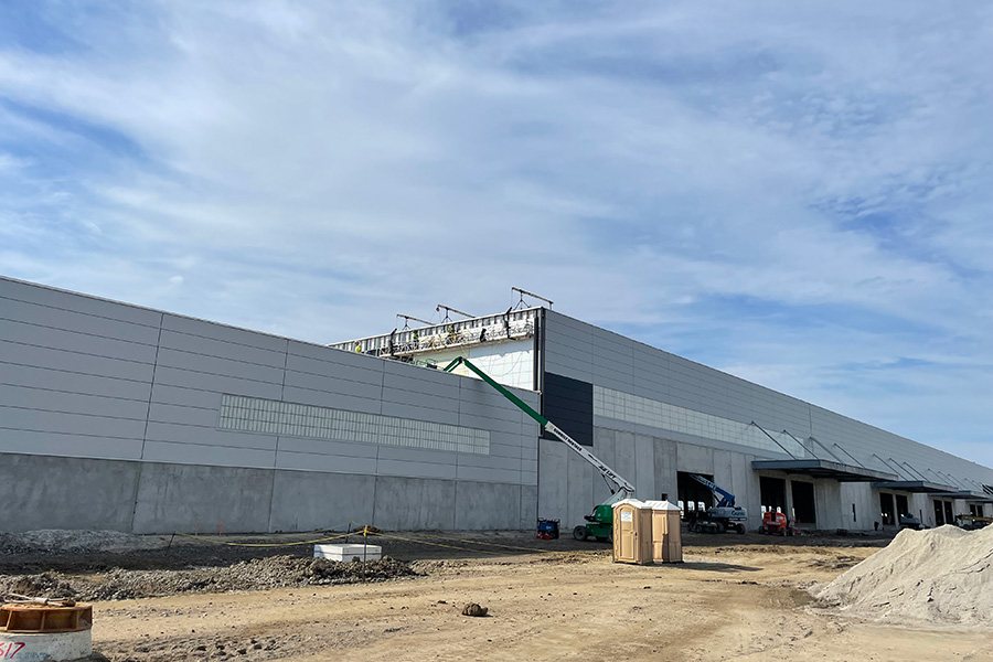Exterior of FedEx building being constructed.
